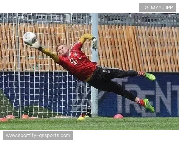 《探秘世界足球门将新星他如何成为顶级守门员的传奇》