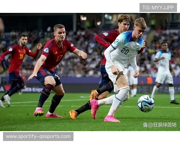 足球巨星狂飙赛道速度激情从绿茵场到赛道上的极速挑战