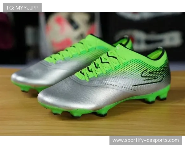 足球明星专属球鞋价格揭秘 各大品牌与球员代言鞋款分析